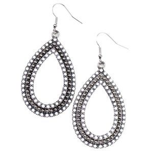 Paparazzi Tear Tracks - White